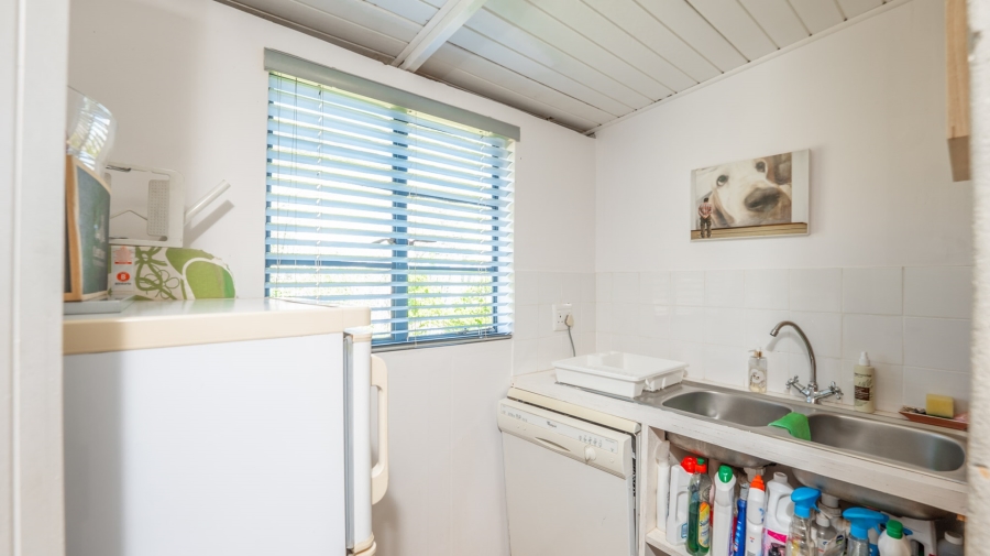 2 Bedroom Property for Sale in Napier Western Cape